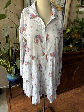Veronica Beard Jemila Shirtdress White Floral Print Size M Preppy Summer Coastal